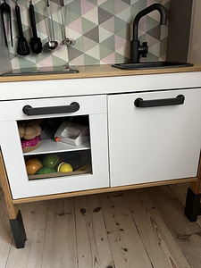 IKEA игровая кухня (3 фото из 8)