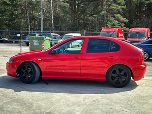 Seat Leon 1.9 tdi 2000 (8 foto / 11)