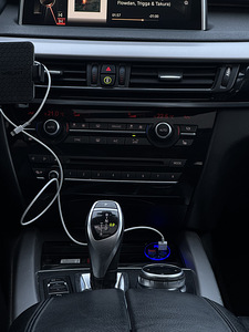 BMW X5 (10 фото из 14)