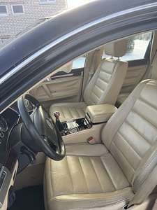 Volkswagen touareg (7 foto / 12)