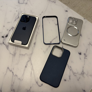 iPhone 15 Pro 128GB Синий Титан (2 фото из 4)