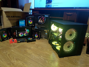 12600K / RTX 3090 24GB / 32GB RAM / 2xAIO / WIN / ARGB / M.2 (2 foto / 10)