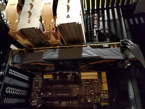 I7 @ 4.7ghz / GTX 1080 8gb / 32gb RAM / 2 x SSD / WINDOWS 10 (3 foto / 10)