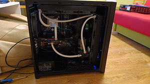 I7 5.0ghz / GTX 1080ti 11gb / 2x360mm Water Custom Loop / OC (1 foto / 10)