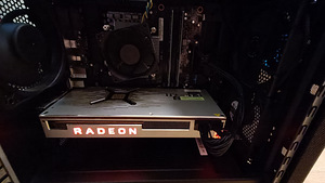 Ryzen 5 3700x / RADEON VII 16gb / M.2 / WIFI / Windows 10 (3 foto / 7)