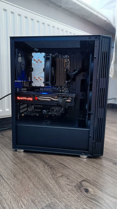 I7 @ 4.5ghz / 32gb RAM / RX 5700XT / M.2 / WIFI / Windows (4 foto / 7)