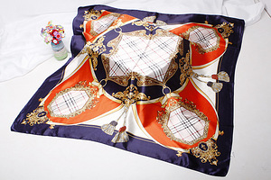 Uus Burberry stiilis sallid (4 foto / 6)