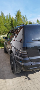 Mercedes-Benz ML500 (5 foto / 9)