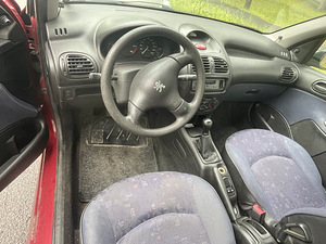 Diesel Peugeot 206 ülevaatusega (2 foto / 5)