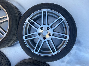 Audi Q7 20" valuveljed koos suverehvidega (3 foto / 5)