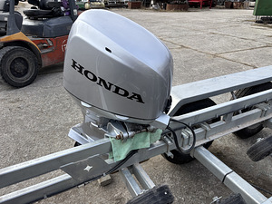 Honda 50hp 4-stroke (4 foto / 10)