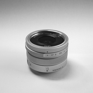 Panasonic Leica DG Summilux 15mm f/1.7 ASPH (1 foto / 5)
