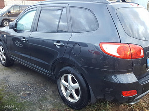 Hyundai Santa Fe varuosadeks (3 foto / 10)