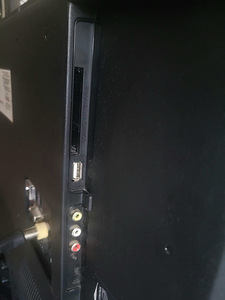 Teler Telefunken TV 32" HD LED SmartTV T32TX287DLBPOSW (6 foto / 9)