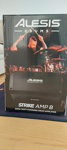 Alesis Strike Amp 8 - 2000 Watt Portable Speaker (2 foto / 2)