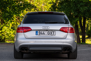 Audi S4 3.0 245kW (3 foto / 15)