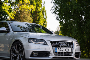 Audi S4 3.0 245kW (5 foto / 15)