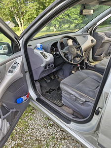 Nissan ALMERA TINO (3 foto / 4)