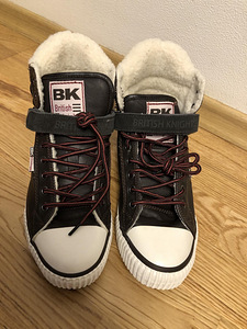 НОВЫЕ ЗИМНИЕ БОТИНКИ (2 фото из 5)