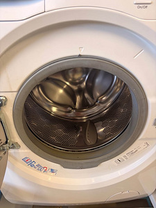 Pesumasin Electrolux Perfectcare 600 (2 foto / 5)