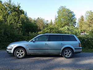 Vw passat 1.9tdi 96kw автомат (5 фото из 8)