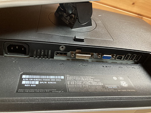 Dell P2314Ht 23´ (3 foto / 3)