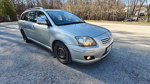 Toyota Avensis 2.0 d4d (3 foto / 8)