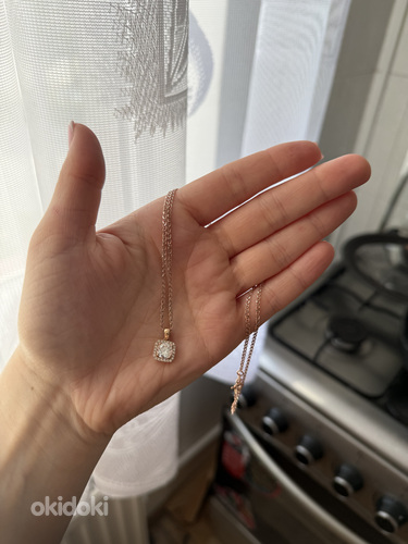 Kuldne kett ripatsiga 585 proov