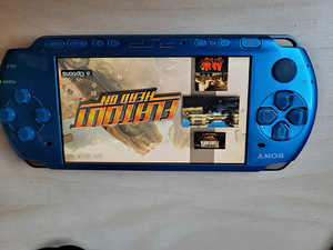Sony PSP 3004 + laadija + usb + 8gb memory card + mängud (2 foto / 4)
