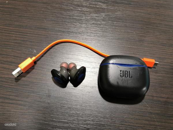 JBL täiesti juhtmevabad kõrvaklapid (foto #3)