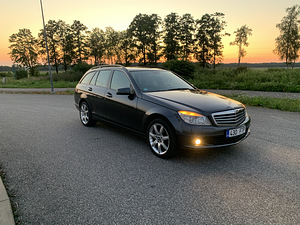 Mercedes Benz c200 (4 foto / 7)