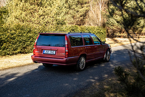 Volvo V70 2.4T (7 foto / 11)