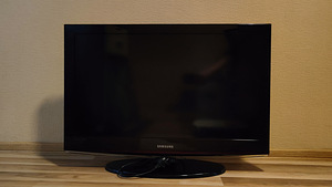 Teler 32" — Samsung LE32C450 [LE32C450E1WXBT] + pult (1 foto / 6)