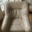 Бежевый кожаный диван + 2 кресла (фото #3)