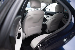 Mercedes-Benz C 250 Avantgarde Burmester 2.1 150kW (4 foto / 6)