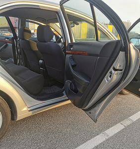 Toyota Avensis T25 2.0 Бензин 108kW Механика (8 фото из 12)