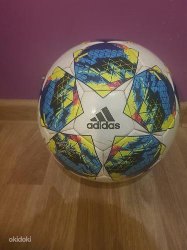 Мяч Adidas (UEFA Champions League) (фото #2)