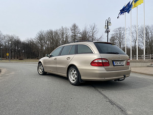 Мерседес Бенц (4 фото из 8)
