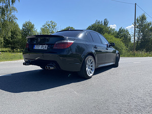 БМВ 530XD (3 фото из 14)