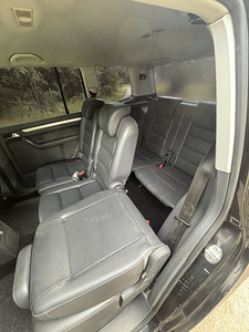 VW Touran (5 foto / 8)