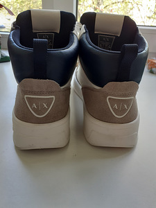 ARMANI EXCHANGE (2 foto / 5)