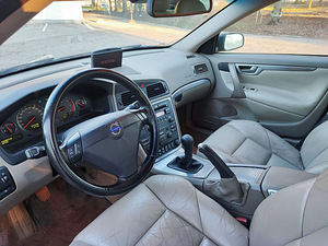 Volvo S60 2.5T 154kW (10 foto / 10)