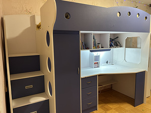 Детская кровать чердак Ikea (1 фото из 4)