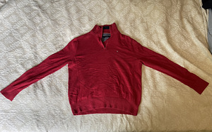 Tommy Hilfiger (3 фото из 4)