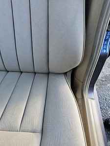 W124 3.0 100kW sedan bornit (11 foto / 14)
