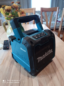 Makita DMR200 (2 foto / 2)
