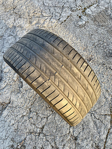 1x 295/35 R21 Kumho Ecsta PS71 SUv (1 foto / 3)