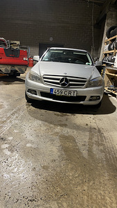 Mercedes c320 (2 foto / 12)