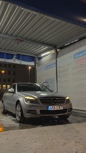 Mercedes c320 (11 foto / 11)