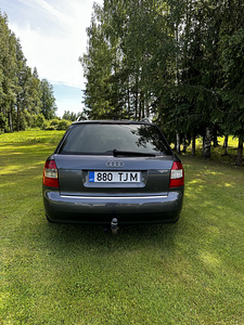 Audi a4 b6 1.9 TDI (6 foto / 11)